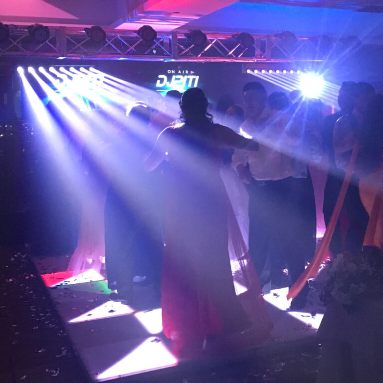 Eventos 24 Fiesta recepción para matrimonios Up and Fub Dj Piti Matrimonios Eventos Bogotá